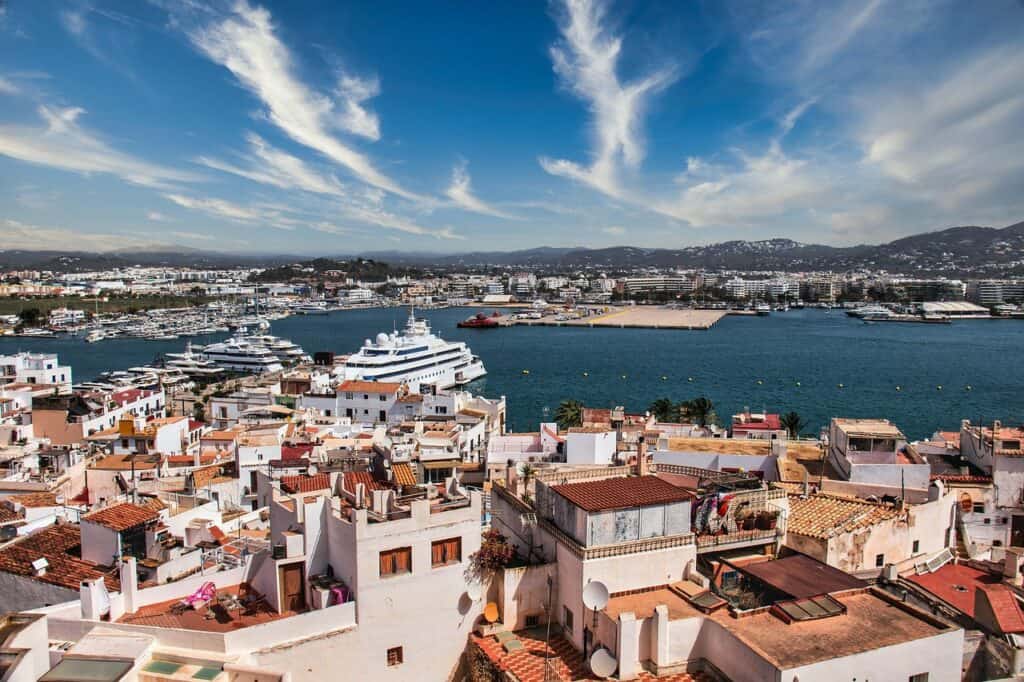 Copas y vasos irrompibles en Ibiza